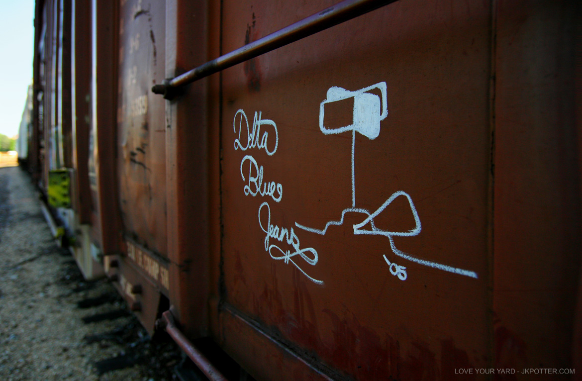 delta blue jeans, tags, graffiti, boxcar, train, boxcar tags, railroad graffiti, freight train graffiti, rail art, rail graffiti, boxcar, freight, moniker