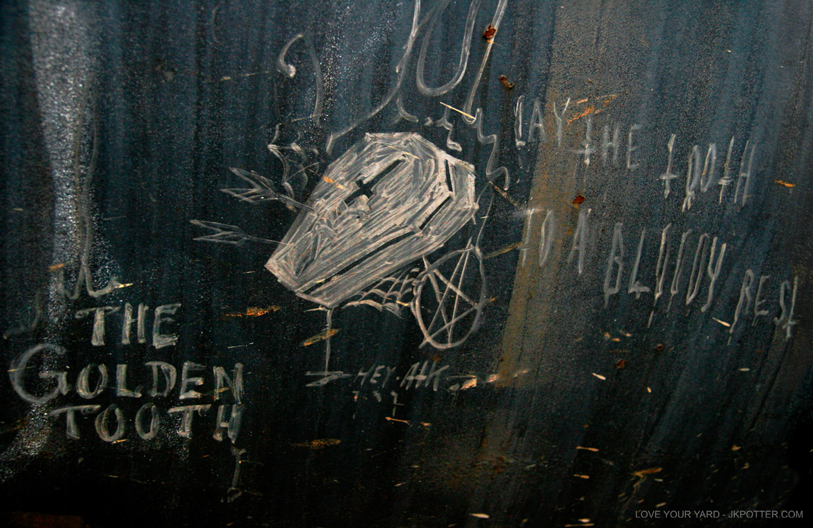 the golden tooth, tags, graffiti, boxcar, train, boxcar tags, railroad graffiti, freight train graffiti, rail art, rail graffiti, boxcar, freight, moniker