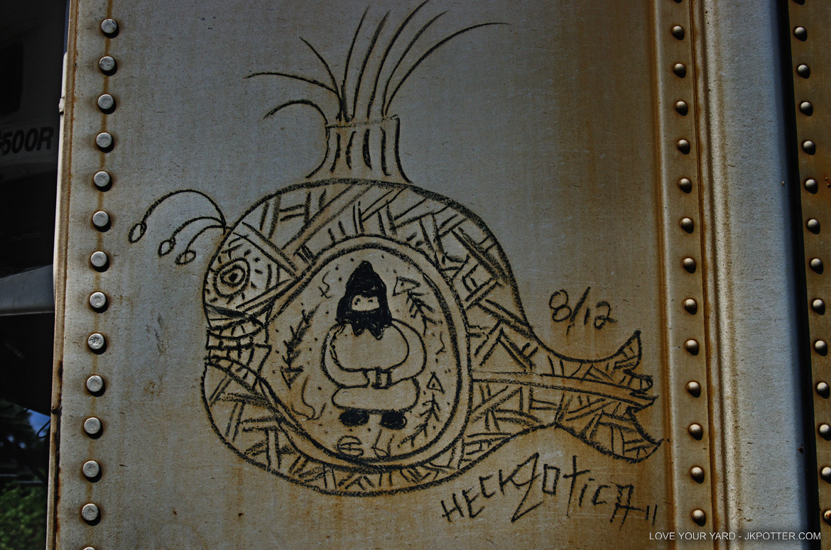 heckzotica, tags, graffiti, boxcar, train, boxcar tags, railroad graffiti, freight train graffiti, rail art, rail graffiti, boxcar, freight, moniker